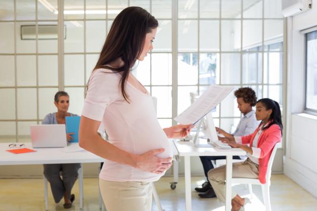 Como conciliar o trabalho com uma gravidez inesperada