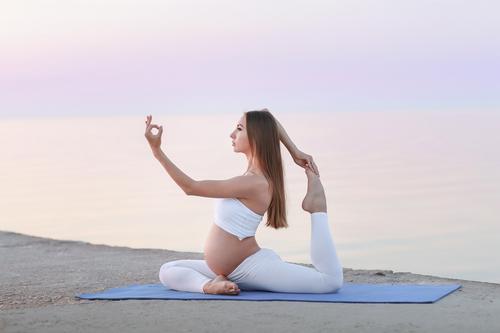 Cinco razões para praticar Yoga na gravidez