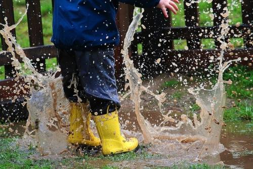 Atividades para fazer com as crianças em dias de chuva